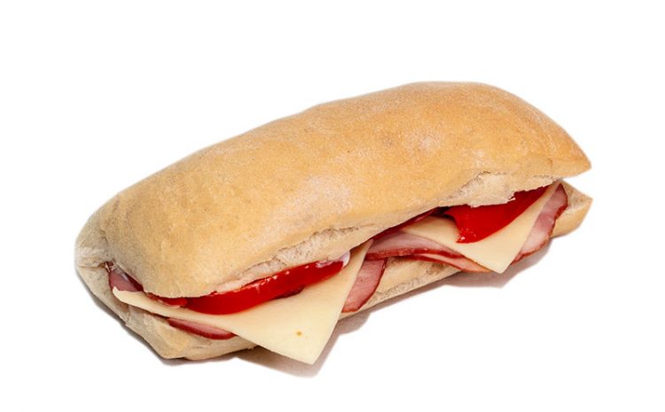 Sandwich premium clasic (cu sunca praga si cascaval)